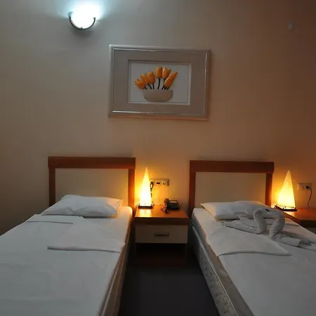 Hitit Uygulama Oteli Bed & Breakfast *
